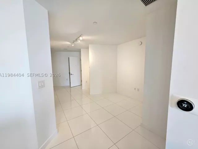 Квартира в аренду номер4000 - фото 9111019