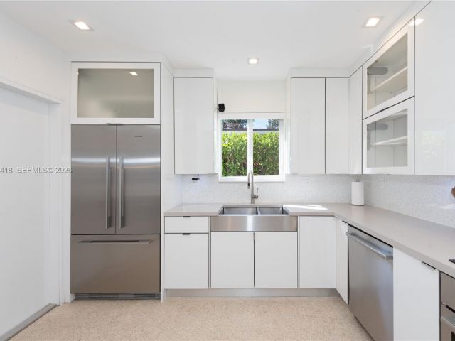 Продажа дома по адресу 829 Malaga Ave - фото 7514668