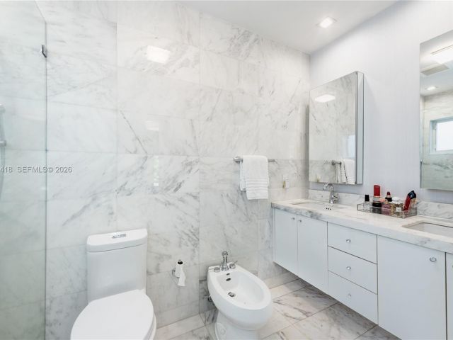 Продажа дома по адресу 829 Malaga Ave - фото 7514679