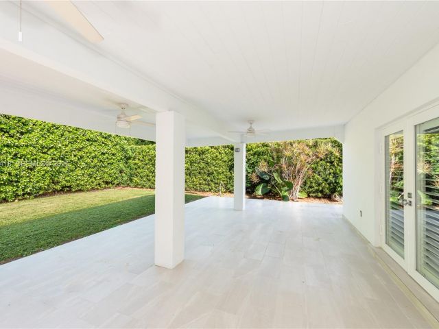 Продажа дома по адресу 829 Malaga Ave - фото 7514681