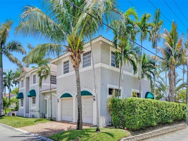 Дом в аренду по адресу 851 N 11th Ave 1 - фото 7472545