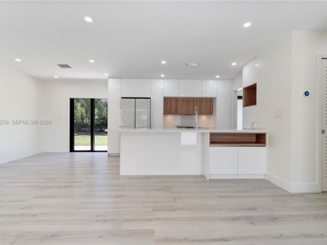 Дом в аренду по адресу 255 Grant Dr - фото 7470639