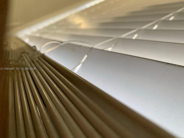 Дом в аренду по адресу 1511 SW 4th Ave A - фото 7481835