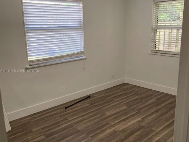 Дом в аренду по адресу 1511 SW 4th Ave A - фото 7481844