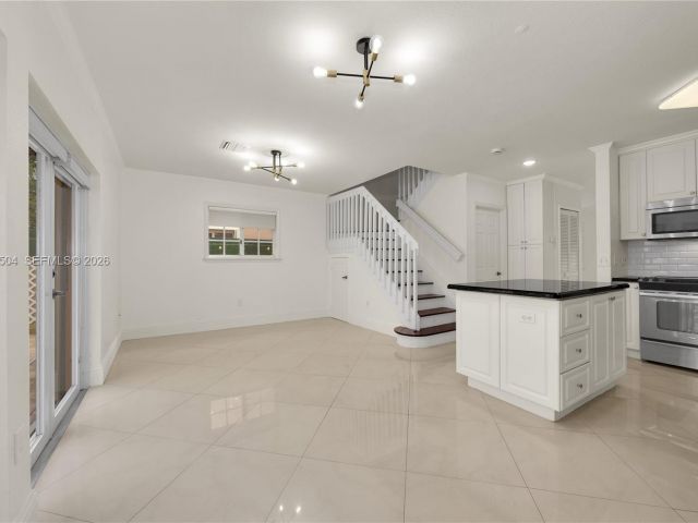 Продажа дома по адресу 7773 SW 94th Ln - фото 7464997