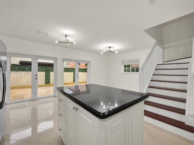 Продажа дома по адресу 7773 SW 94th Ln - фото 7465001