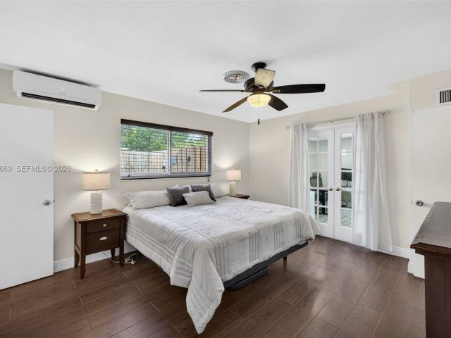 Продажа дома по адресу 1401 NW 46th St - фото 7534841