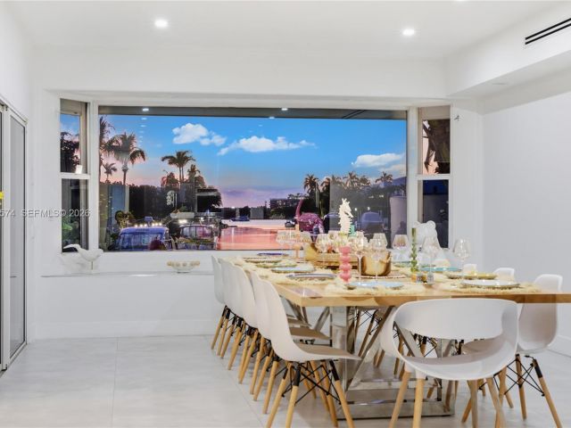 Дом в аренду по адресу 3401 NE 165th St - фото 7480673