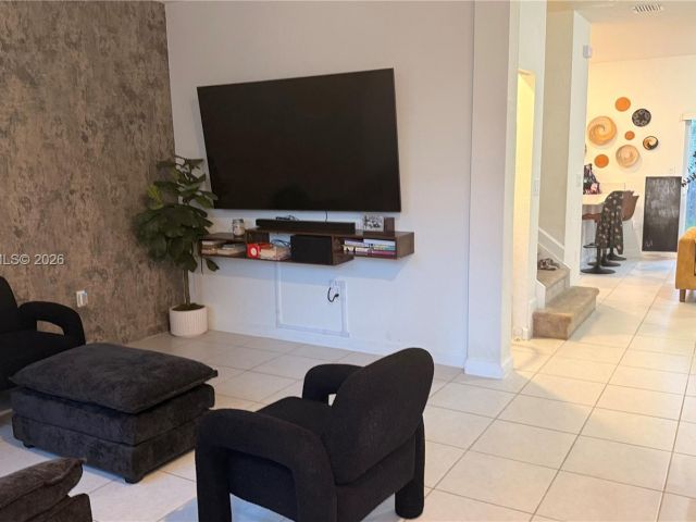 Продажа дома по адресу 12383 NW 23rd Ct - фото 7520082