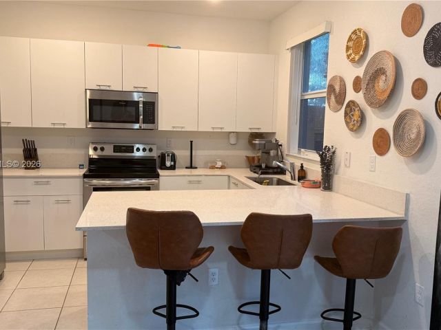 Продажа дома по адресу 12383 NW 23rd Ct - фото 7520086