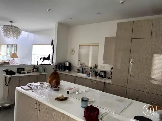 Продажа дома по адресу 5544 Fox Hollow Drive - фото 9310639