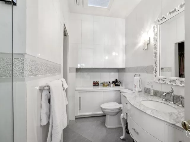 Продажа дома по адресу 5544 Fox Hollow Drive - фото 9310659