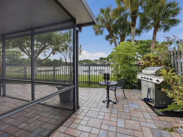 Продажа дома по адресу 5544 Fox Hollow Drive - фото 9310663
