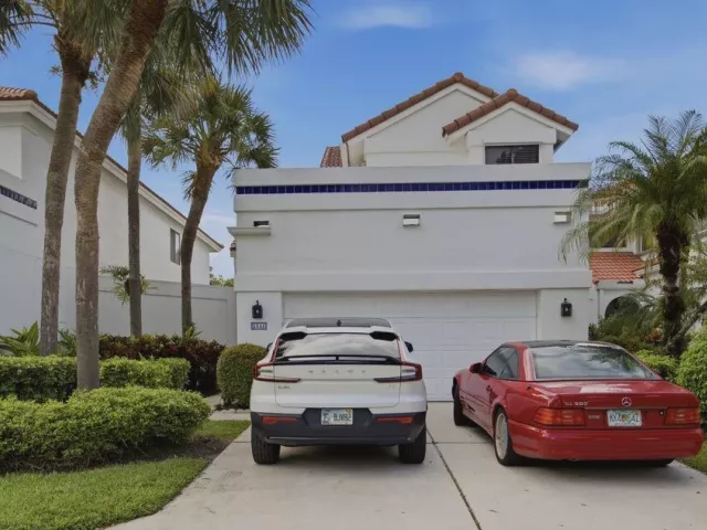 Продажа дома по адресу 5544 Fox Hollow Drive - фото 9310664