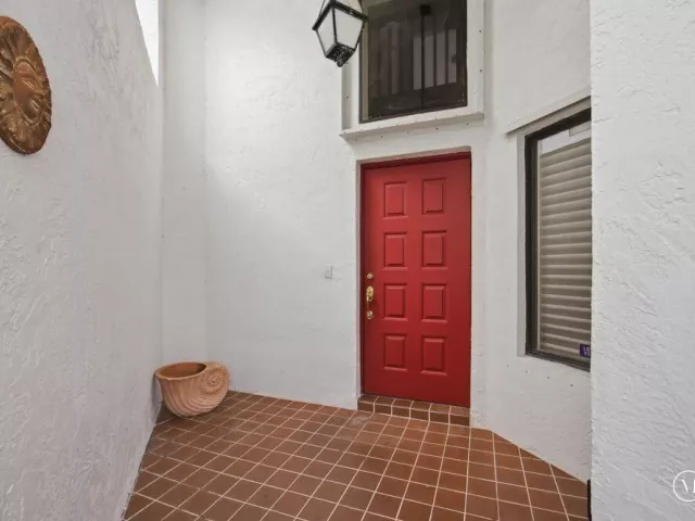 Продажа дома по адресу 5544 Fox Hollow Drive - фото 9310666