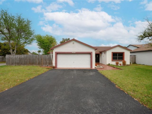 Продажа дома по адресу 13329 SW 113th Pl - фото 7524815