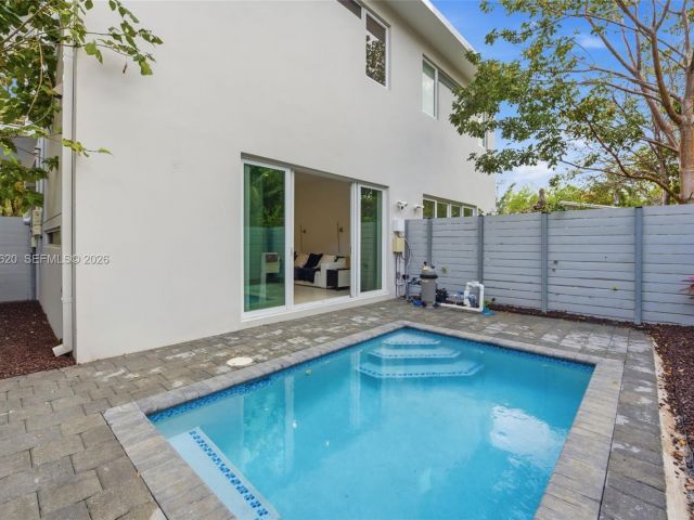 Продажа дома по адресу 3525 Day Ave - фото 7465188