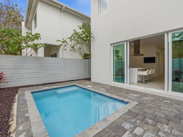 Продажа дома по адресу 3525 Day Ave - фото 7465199