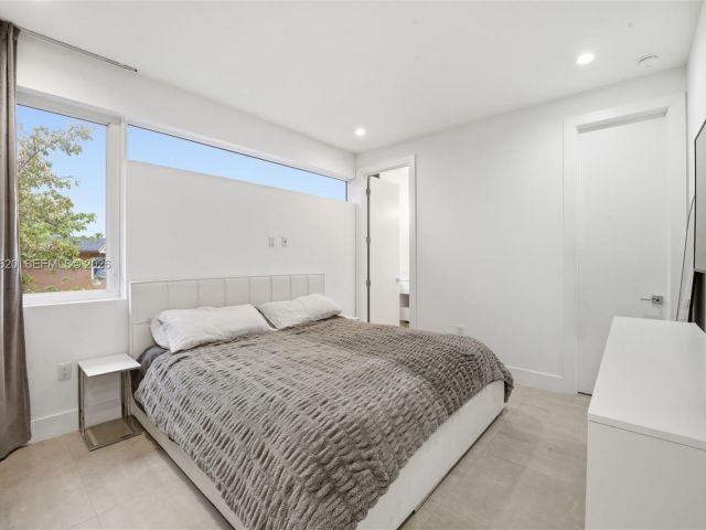 Продажа дома по адресу 3525 Day Ave - фото 7465203