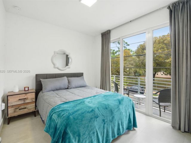 Продажа дома по адресу 3525 Day Ave - фото 7465206