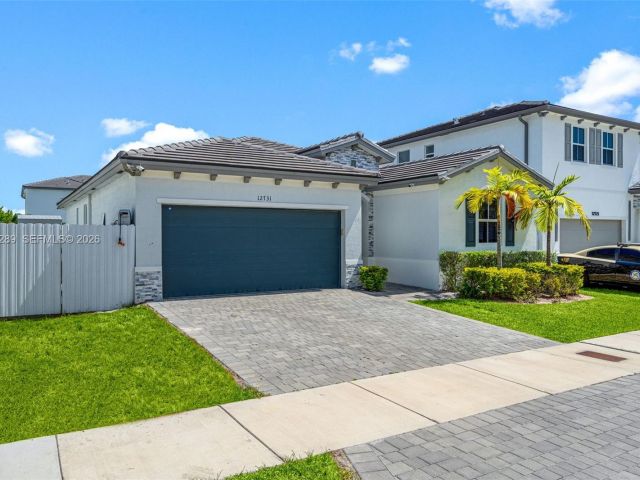 Продажа дома по адресу 12731 SW 213th St - фото 7493870