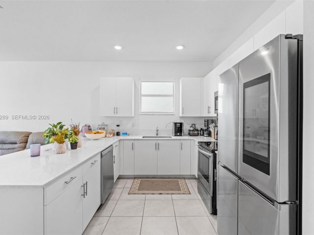 Продажа дома по адресу 12731 SW 213th St - фото 7493877