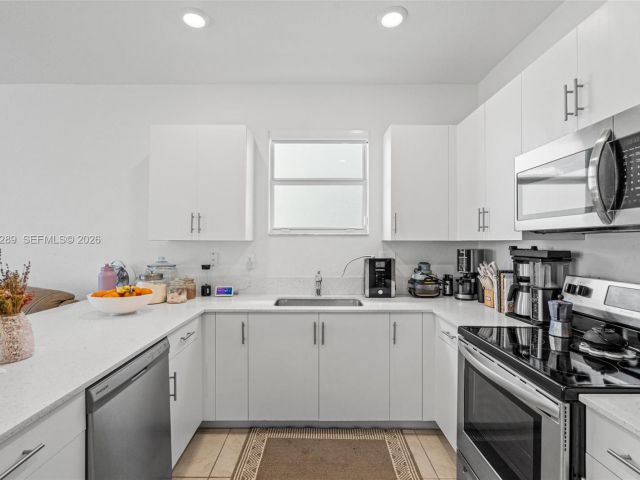 Продажа дома по адресу 12731 SW 213th St - фото 7493878