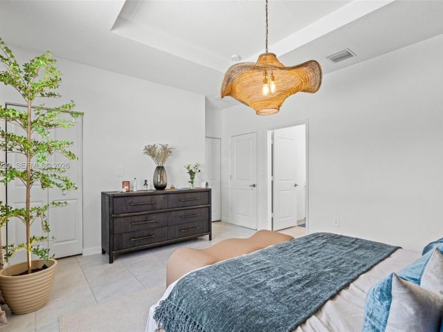 Продажа дома по адресу 12731 SW 213th St - фото 7493887