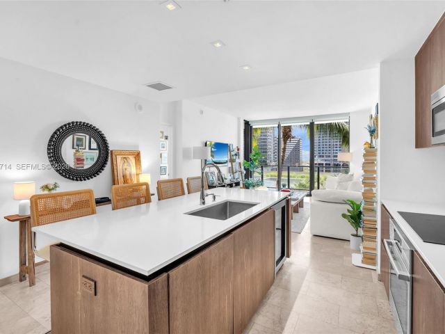 Продажа квартиры #806 - фото 7520189