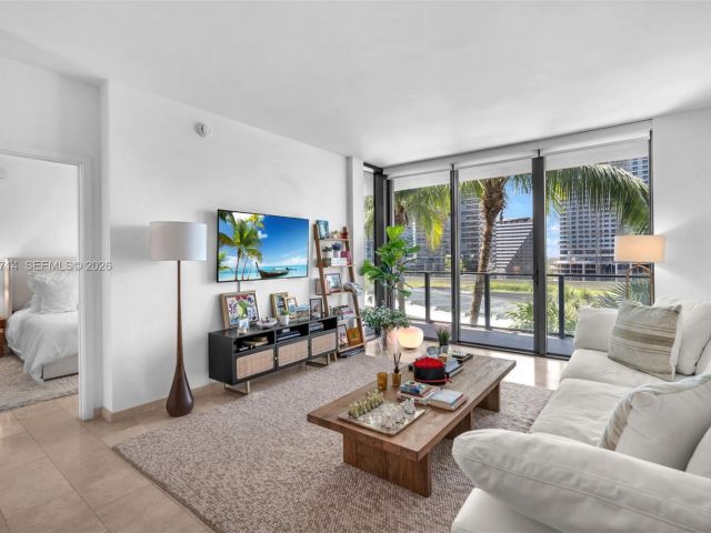 Продажа квартиры #806 - фото 7520199