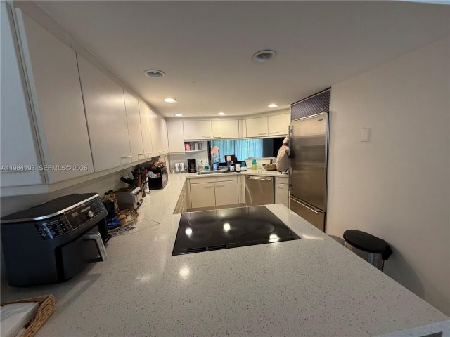 Дом в аренду по адресу 350 Grapetree Dr 410 - фото 7452207