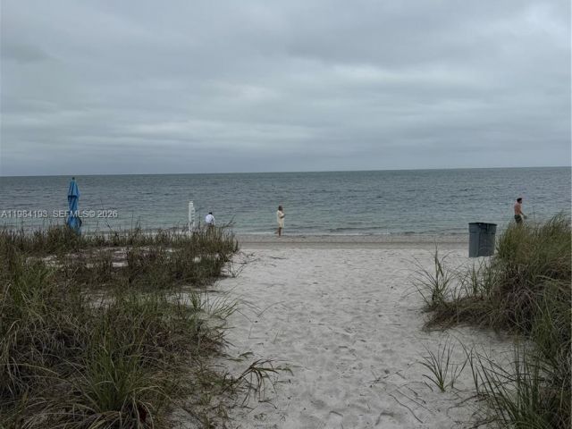 Дом в аренду по адресу 350 Grapetree Dr 410 - фото 7452216