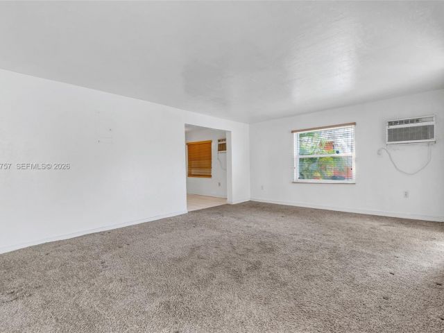 Продажа дома по адресу 10230 SW 172nd St - фото 7493850