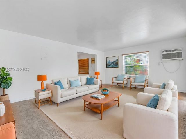 Продажа дома по адресу 10230 SW 172nd St - фото 7493851