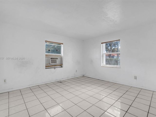 Продажа дома по адресу 10230 SW 172nd St - фото 7493866