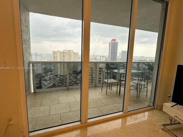 Продажа квартиры #1606 - фото 7500364