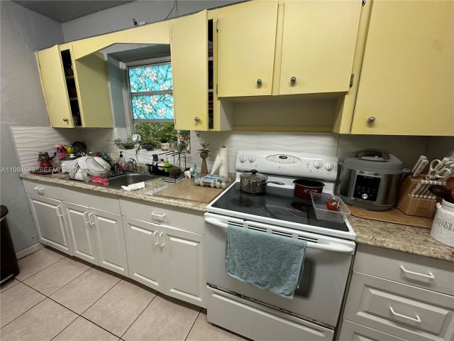 Продажа дома по адресу 3170 SW 19th Ter - фото 7466022