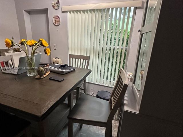 Продажа дома по адресу 3170 SW 19th Ter - фото 7466025