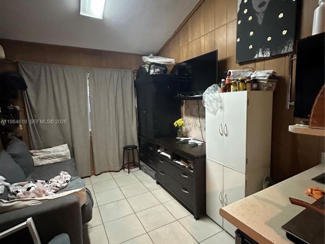 Продажа дома по адресу 3170 SW 19th Ter - фото 7466027