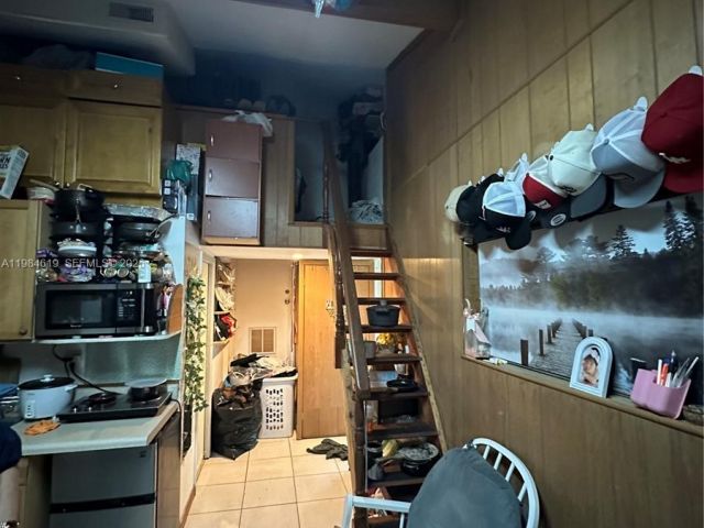 Продажа дома по адресу 3170 SW 19th Ter - фото 7466028