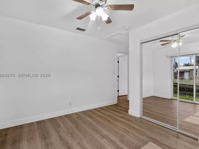 Продажа дома по адресу 3042 Hayes St - фото 9094411