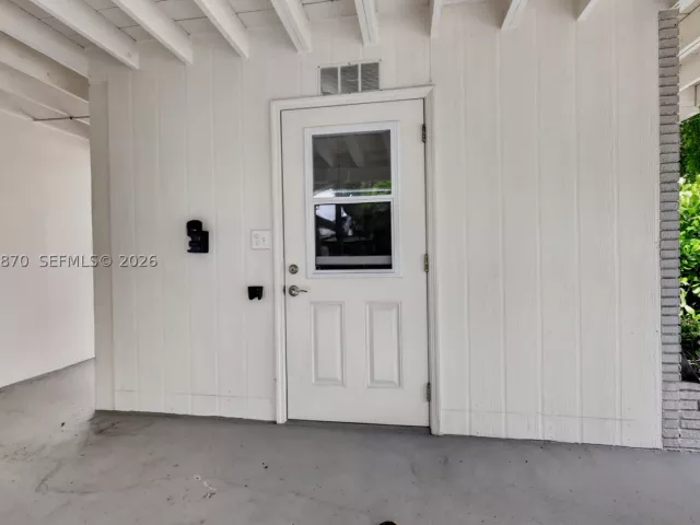 Продажа дома по адресу 3042 Hayes St - фото 9094426