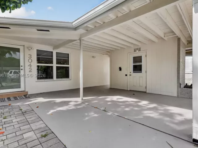 Продажа дома по адресу 3042 Hayes St - фото 9094430