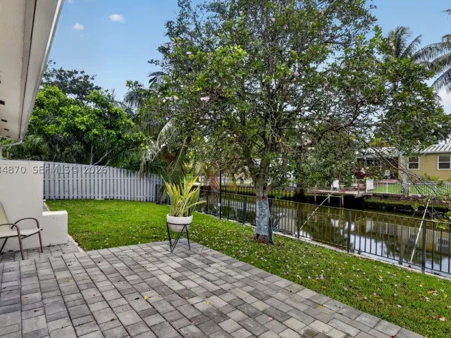 Продажа дома по адресу 3042 Hayes St - фото 9094431