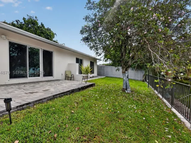 Продажа дома по адресу 3042 Hayes St - фото 9094435