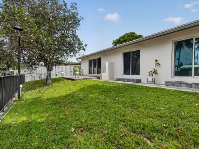 Продажа дома по адресу 3042 Hayes St - фото 9094436