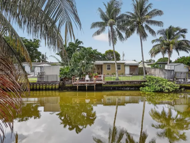Продажа дома по адресу 3042 Hayes St - фото 9094439
