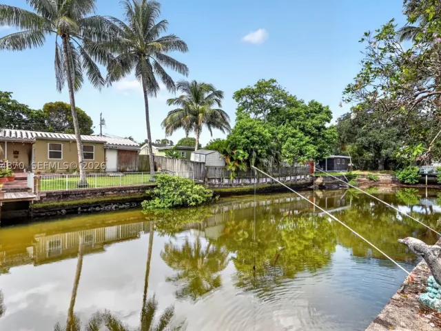 Продажа дома по адресу 3042 Hayes St - фото 9094440