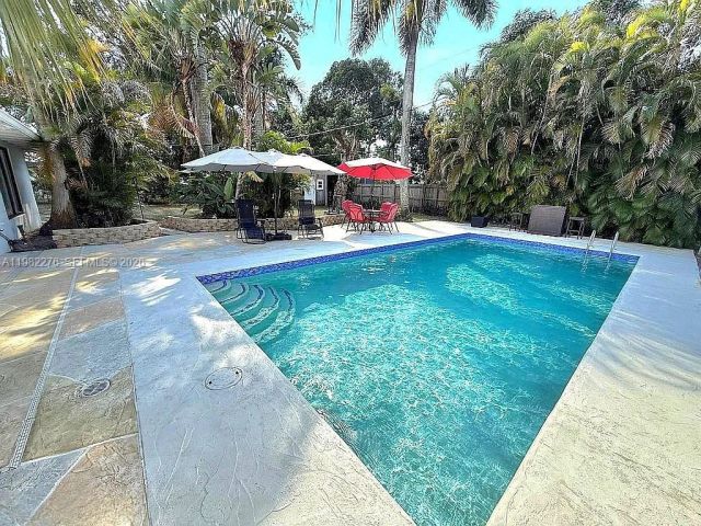 Продажа дома по адресу 521 E Evanston Cir - фото 7481610