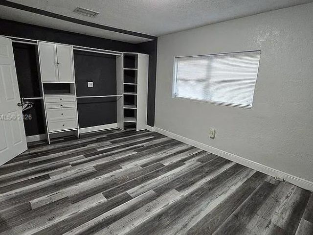 Продажа дома по адресу 521 E Evanston Cir - фото 7481619